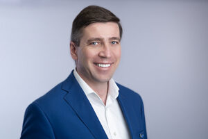 Headshots001-300x200